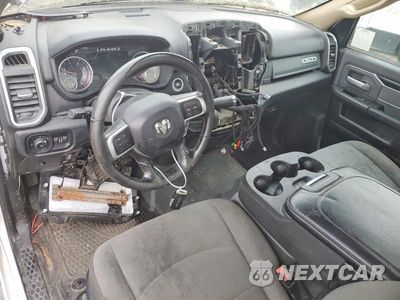 Zdjęcie 8 z 13 samochodu: 2019 RAM 5500 TRUCK CAB AND CHASSIS VIN:3C7WRMAL3KG648160 - miniatura