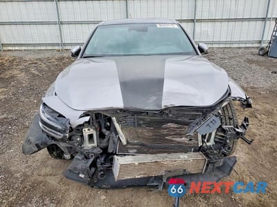 Piąte zdjęcie samochodu w środku: 2022 GENESIS G70 BASE VIN:KMTG54TE8NU085380 - miniatura