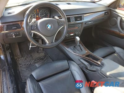 Zdjęcie 8 z 12 samochodu: 2010 BMW 335 XI VIN:WBAWC7C55AE270831 - miniatura