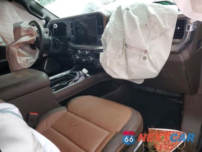 Zdjęcie 8 z 13 samochodu: 2025 FORD SUPER DUTY F-450 W/D VIN:1FT8W4DM3SEC34094 - miniatura