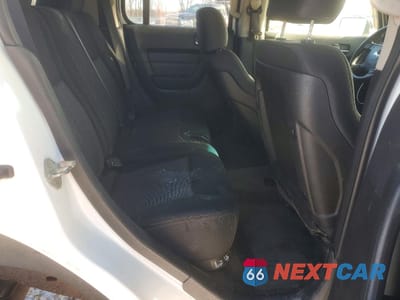 Zdjęcie 11 z 13 samochodu: 2007 HUMMER H3 VIN:5GTDN13E178249945 - miniatura