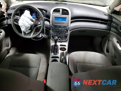 Zdjęcie 8 z 13 samochodu: 2015 CHEVROLET MALIBU LS VIN:1G11B5SL0FF257614 - miniatura