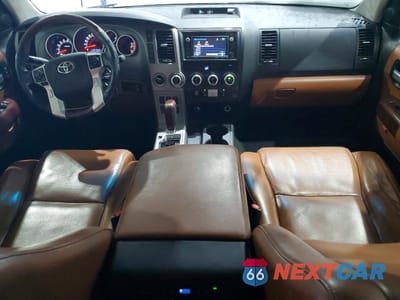 Zdjęcie 8 z 13 samochodu: 2016 TOYOTA SEQUOIA PLATINUM VIN:5TDDY5G1XGS143244 - miniatura
