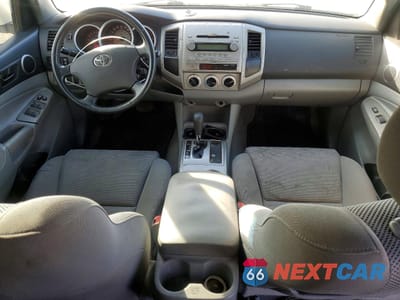 Zdjęcie 8 z 12 samochodu: 2005 TOYOTA TACOMA DOUBLE CAB PRERUNNER VIN:5TEJU62N45Z106950 - miniatura