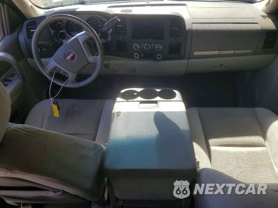 Zdjęcie 8 z 12 samochodu: 2009 GMC SIERRA C1500 SLE VIN:2GTEC29J091118474 - miniatura