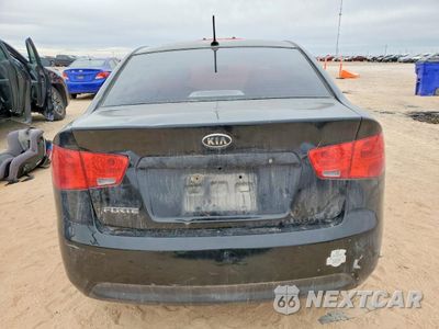 Zdjęcie 6 z 12 samochodu: 2010 KIA FORTE LX VIN:KNAFT4A22B5376291 - miniatura