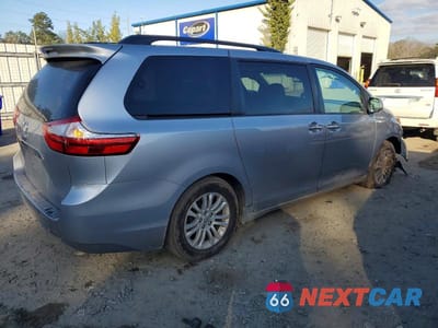 Trzecie zdjęcie samochodu z tyłu: 2016 TOYOTA SIENNA XLE 8-PASSENGER VIN:5TDYK3DC0GS724314 - miniatura