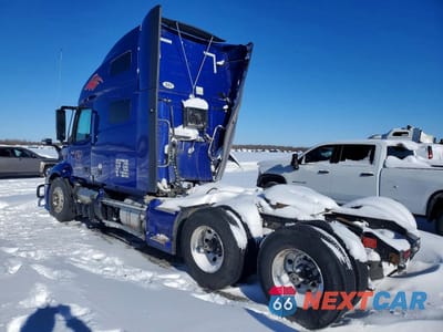 Trzecie zdjęcie samochodu z tyłu: 2024 VOLVO VN VNL - SEMI TRUCK VIN:4V4NC9EH9RN637148 - miniatura