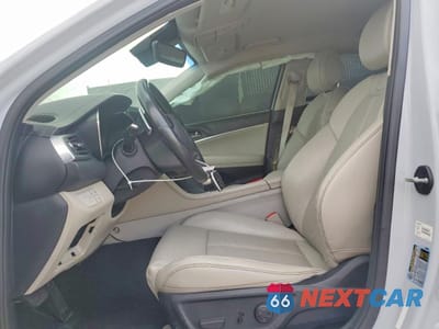 Zdjęcie 7 z 13 samochodu: 2020 GENESIS G70 VIN:KMTG64LA7LU045878 - miniatura