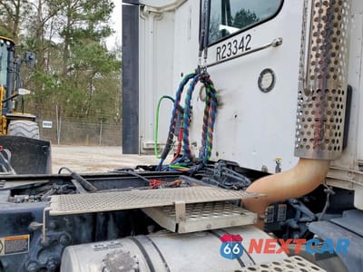 Zdjęcie 6 z 10 samochodu: 2019 KENWORTH CONSTRUCTION T680 VIN:1XKYA48X1KJ297306 - miniatura