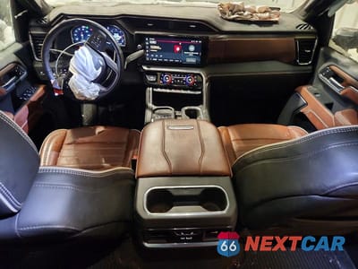 Zdjęcie 8 z 11 samochodu: 2025 GMC SIERRA K2500 DENALI ULTIMATE VIN:1GT4UXEY2SF170549 - miniatura