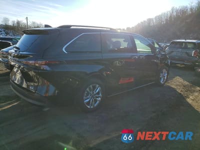 Trzecie zdjęcie samochodu z tyłu: 2025 TOYOTA SIENNA AWD HYBRID XLE VIN:5TDJSKFC2SS196633 - miniatura