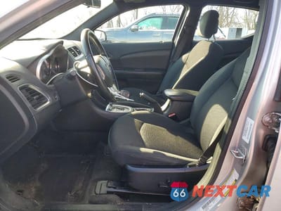 Zdjęcie 7 z 11 samochodu: 2012 DODGE AVENGER SXT VIN:1C3CDZCBXCN221880 - miniatura