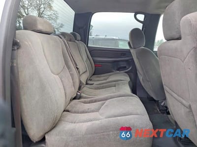 Zdjęcie 10 z 12 samochodu: 2005 CHEVROLET SILVERADO K2500 HEAVY DUTY VIN:1GCHK23U15F805470 - miniatura