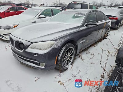 2013 BMW 750 LI WBAYE8C57DD132307 - główne zdjęcie licytacji z USA - miniatura