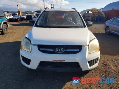 Piąte zdjęcie samochodu w środku: 2009 KIA SPORTAGE LX VIN:KNDJE723997591245 - miniatura