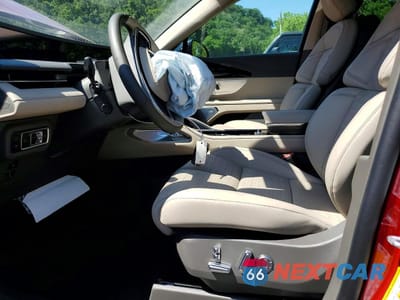 Zdjęcie 7 z 13 samochodu: 2025 LINCOLN NAUTILUS RESERVE VIN:5LMPJ8K4XSJ913333 - miniatura