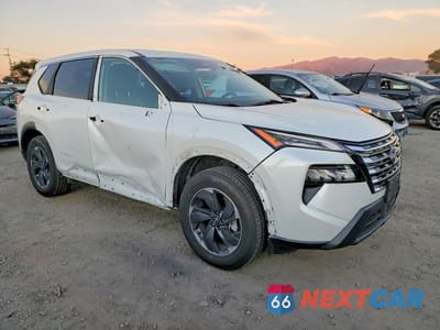 Czwarte zdjęcie samochodu z boku: 2024 NISSAN ROGUE SV VIN:5N1BT3BA7RC683720 - miniatura