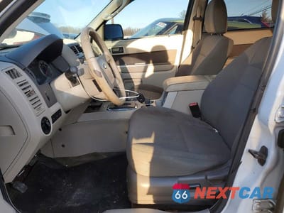 Zdjęcie 7 z 13 samochodu: 2009 FORD ESCAPE XLT VIN:1FMCU93G89KC38304 - miniatura