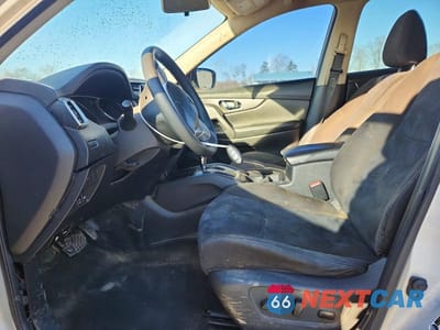 Zdjęcie 7 z 13 samochodu: 2015 NISSAN ROGUE S VIN:KNMAT2MV8FP514255 - miniatura