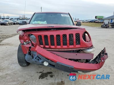 Piąte zdjęcie samochodu w środku: 2015 JEEP PATRIOT SPORT VIN:1C4NJPBA3FD387386 - miniatura