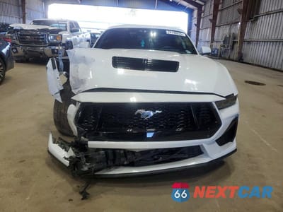 Piąte zdjęcie samochodu w środku: 2024 FORD MUSTANG GT VIN:1FA6P8CFXR5419659 - miniatura