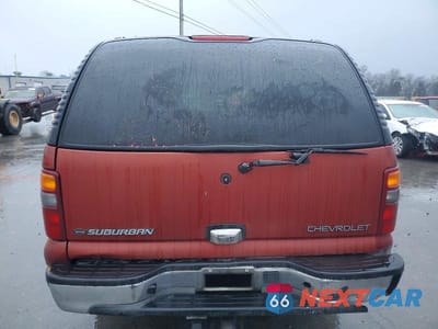 Zdjęcie 6 z 13 samochodu: 2001 CHEVROLET SUBURBAN C1500 VIN:3GNEC16T51G126914 - miniatura