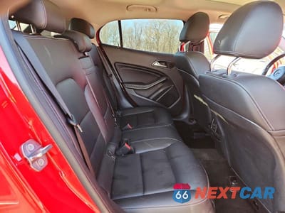 Zdjęcie 10 z 11 samochodu: 2019 MERCEDES-BENZ GLA 250 4MATIC VIN:WDCTG4GB5KJ552897 - miniatura