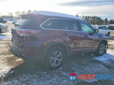 Trzecie zdjęcie samochodu z tyłu: 2015 TOYOTA HIGHLANDER XLE VIN:5TDJKRFH8FS095901 - miniatura