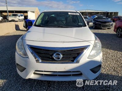 Piąte zdjęcie samochodu w środku: 2015 NISSAN VERSA S VIN:3N1CN7AP0FL950201 - miniatura