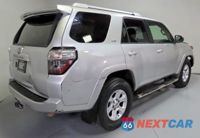 Trzecie zdjęcie samochodu z tyłu: 2016 TOYOTA 4RUNNER SR5 VIN:JTEZU5JR4G5121970 - miniatura