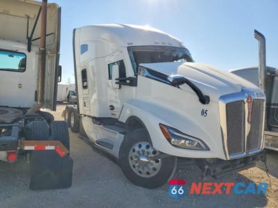 2025 KENWORTH T680 SEMI TRUCK 1XKYD49X0SJ142493 - główne zdjęcie licytacji z USA - miniatura