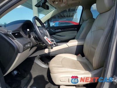 Zdjęcie 7 z 13 samochodu: 2018 BUICK ENCLAVE ESSENCE VIN:5GAERBKW1JJ142802 - miniatura