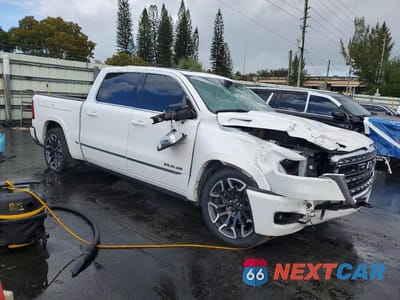 Czwarte zdjęcie samochodu z boku: 2025 RAM 1500 LIMITED VIN:1C6SRFHP4SN641720 - miniatura