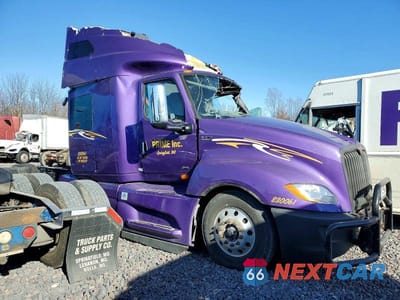 2023 INTERNATIONAL LT625 SEMI TRUCK 3HSDZTZR8PN083597 - główne zdjęcie licytacji z USA - miniatura