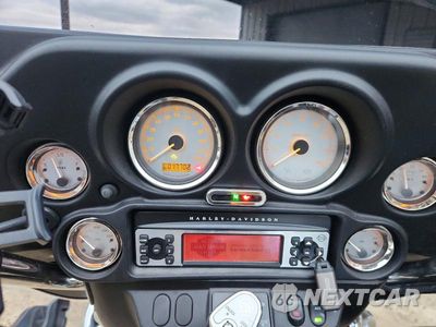 Zdjęcie 7 z 9 samochodu: 2008 HARLEY-DAVIDSON FLHX VIN:1HD1KB4158Y657918 - miniatura