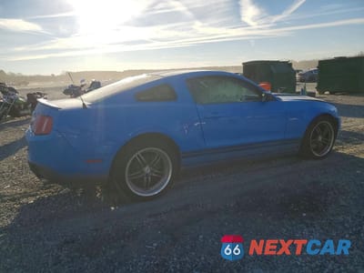 Trzecie zdjęcie samochodu z tyłu: 2012 FORD MUSTANG VIN:1ZVBP8AM0C5249262 - miniatura