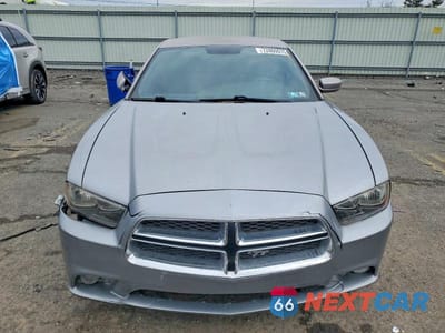 Piąte zdjęcie samochodu w środku: 2013 DODGE CHARGER R VIN:2C3CDXCT0DH580274 - miniatura