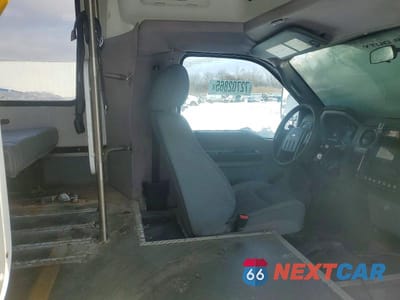 Zdjęcie 11 z 13 samochodu: 2013 FORD F550 SUPER DUTY VIN:1FDGF5GY0DEA51976 - miniatura