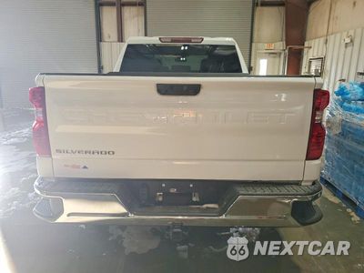 Zdjęcie 6 z 12 samochodu: 2026 CHEVROLET SILVERADO K1500 VIN:1GCUKAED3TZ189708 - miniatura