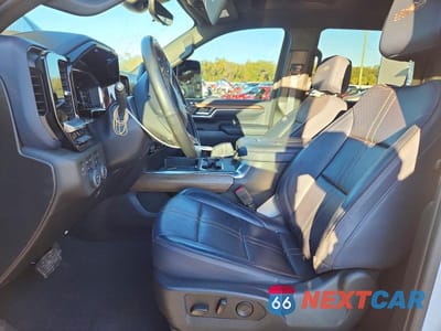 Zdjęcie 7 z 11 samochodu: 2024 CHEVROLET SILVERADO K2500 HIGH COUNTRY VIN:1GC4YREY1RF126553 - miniatura