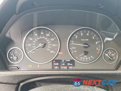 Zdjęcie 9 z 12 samochodu: 2013 BMW 328 XI SULEV VIN:WBA3B5C58DF593540 - miniatura