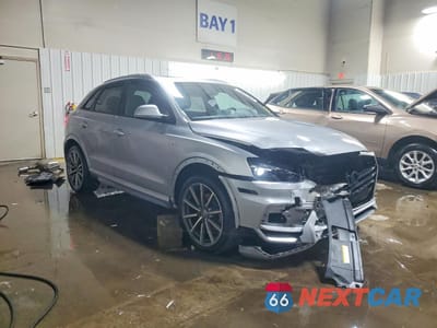 Czwarte zdjęcie samochodu z boku: 2018 AUDI Q3 PREMIUM VIN:WA1BCCFS8JR033605 - miniatura