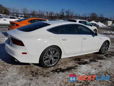 Trzecie zdjęcie samochodu z tyłu: 2016 AUDI A7 PRESTIGE VIN:WAU2GAFC7GN003337 - miniatura