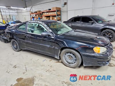 Czwarte zdjęcie samochodu z boku: 2004 PONTIAC GRAND AM GT VIN:1G2NW12E74C155625 - miniatura