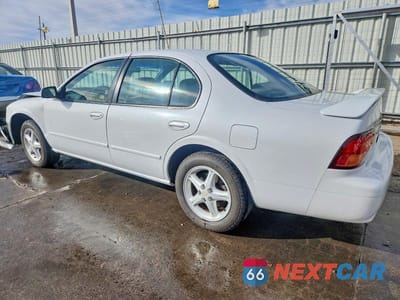 Drugie zdjęcie samochodu z przodu: 1998 NISSAN MAXIMA GXE VIN:JN1CA21D1WT508950 - miniatura