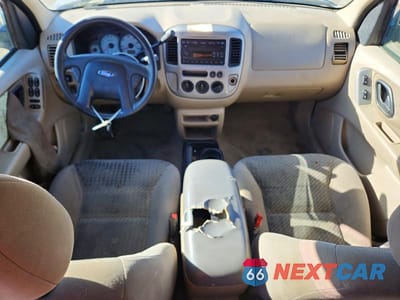 Zdjęcie 8 z 12 samochodu: 2003 FORD ESCAPE XLT VIN:1FMYU03163KC57843 - miniatura