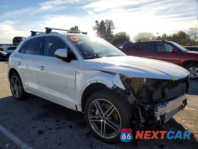 Czwarte zdjęcie samochodu z boku: 2024 AUDI Q5 E PREMIUM 55 VIN:WA1G2AFY7R2080954 - miniatura