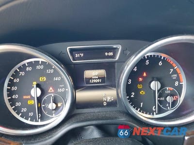 Zdjęcie 9 z 12 samochodu: 2015 MERCEDES-BENZ GL 550 4MATIC VIN:4JGDF7DE7FA476176 - miniatura