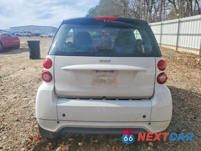 Zdjęcie 6 z 13 samochodu: 2013 SMART FORTWO PURE VIN:WMEEJ3BA6DK595233 - miniatura